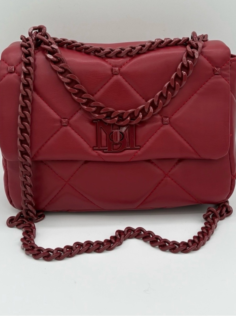 Badgley Mischka Quilted Shoulder Bag with Chain Strap in Wine Red
